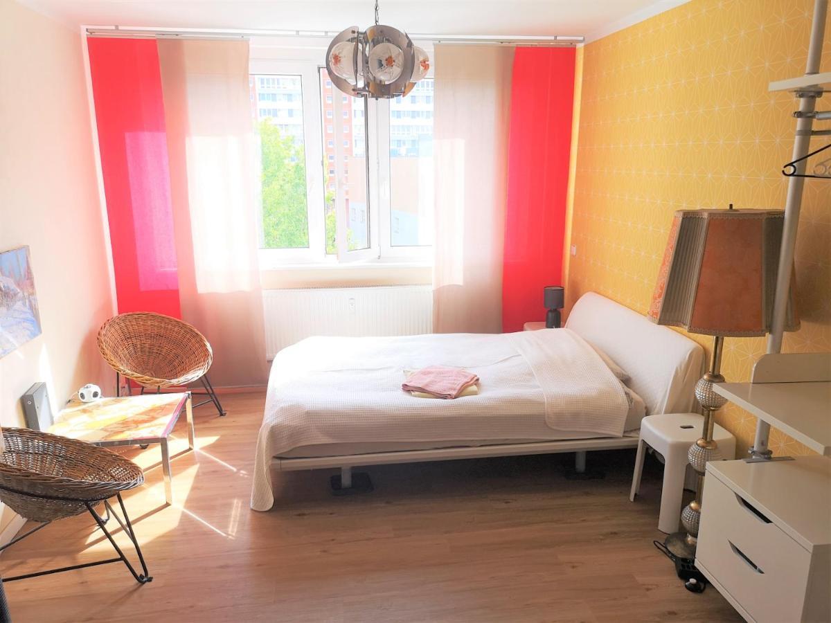 Mitte Von Mitte - Blick Auf Den Turm Apartamento Berlim Exterior foto